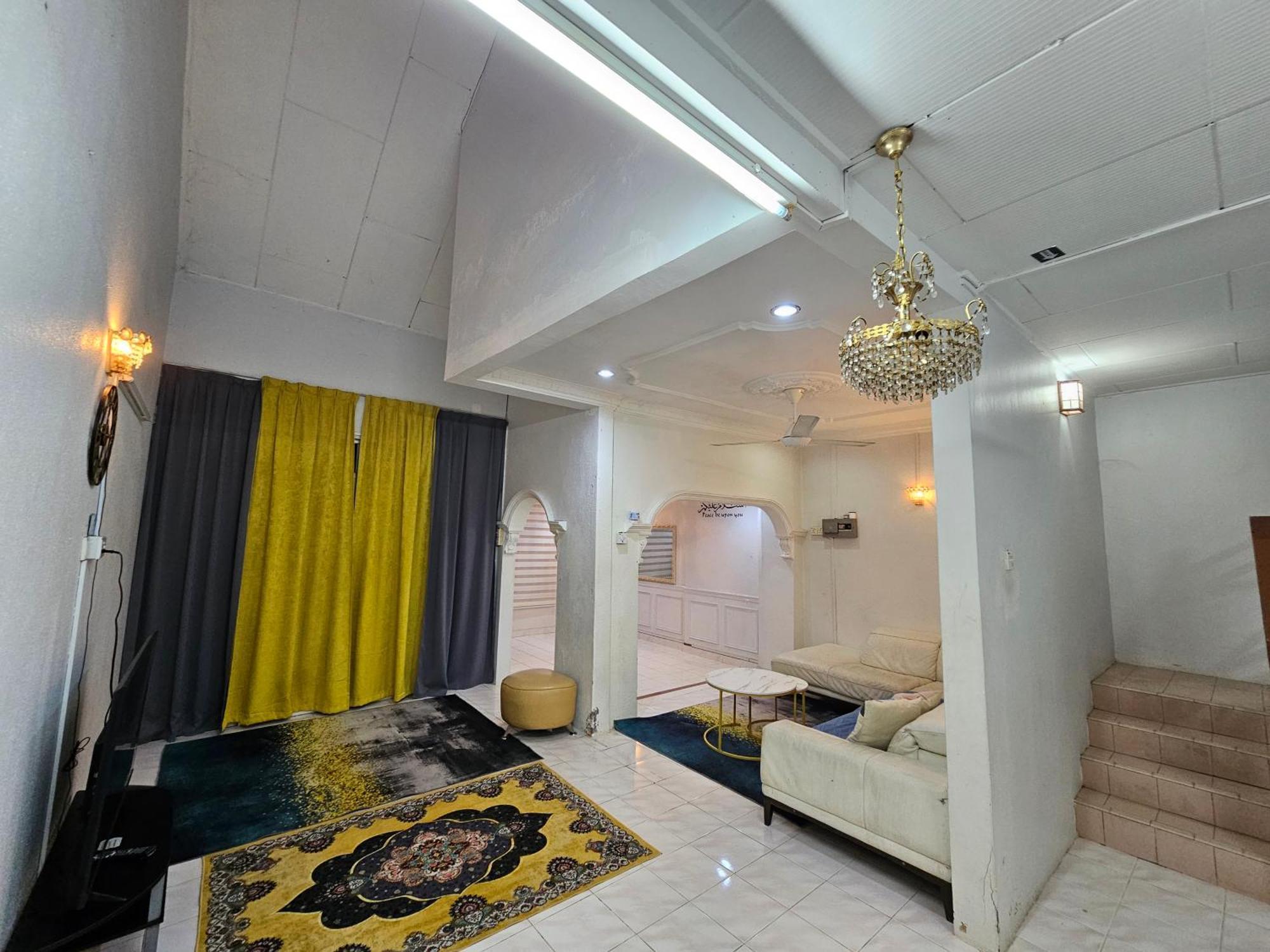 Ruhani Homestay 3 Kb - 4 Bedroom Fully Airconditioned With Wifi & Netflix Κότα Μπάρου Εξωτερικό φωτογραφία