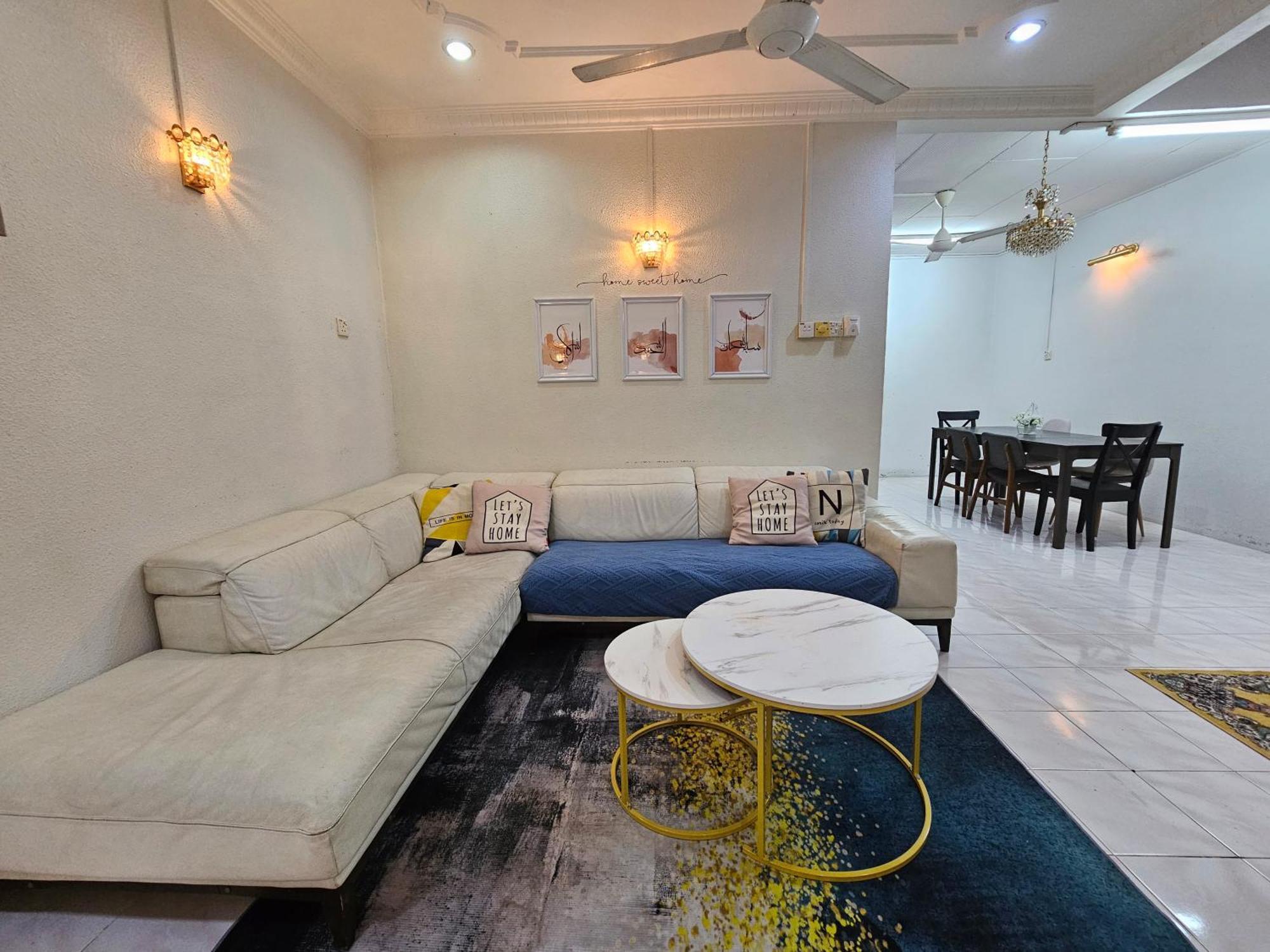 Ruhani Homestay 3 Kb - 4 Bedroom Fully Airconditioned With Wifi & Netflix Κότα Μπάρου Εξωτερικό φωτογραφία