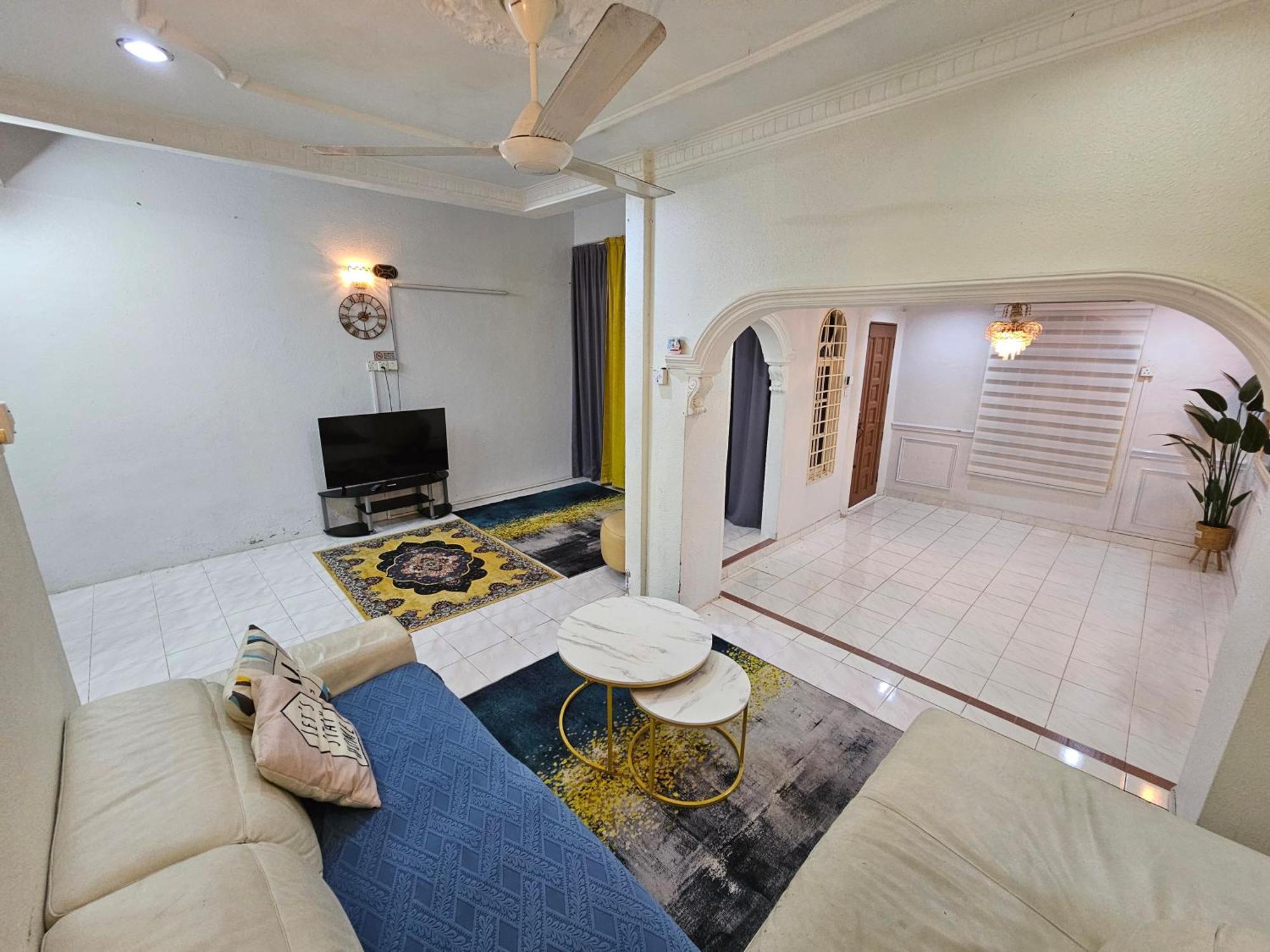 Ruhani Homestay 3 Kb - 4 Bedroom Fully Airconditioned With Wifi & Netflix Κότα Μπάρου Εξωτερικό φωτογραφία